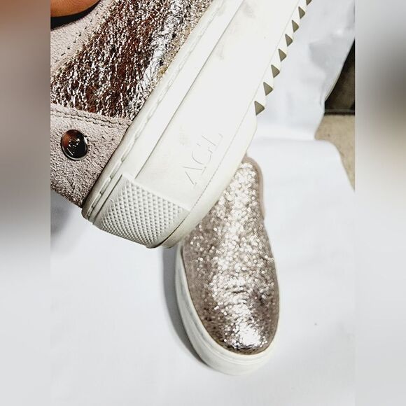 AGL   - Picture 5 of 11